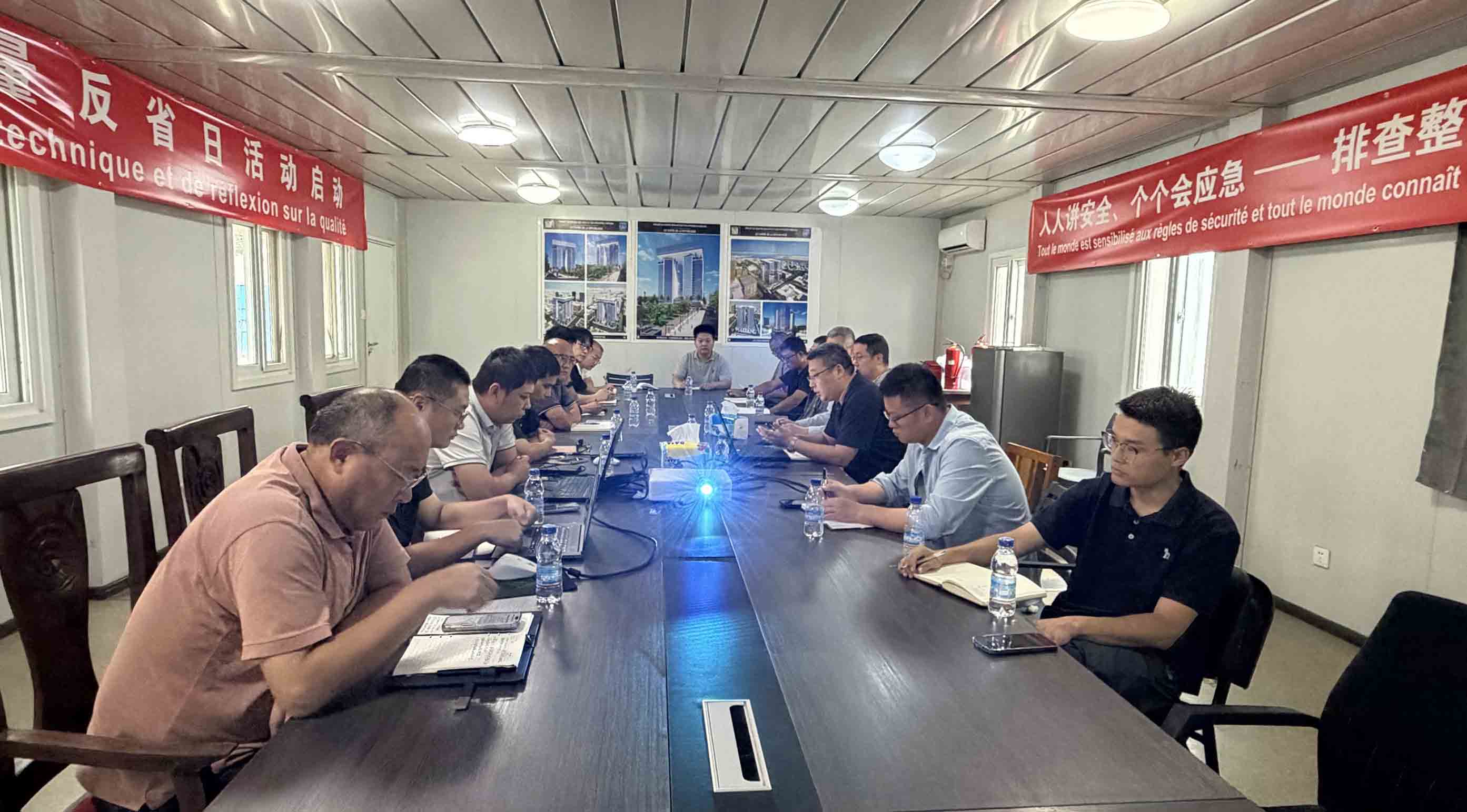 科特迪瓦正威公司開(kāi)展施工技術(shù)交流會(huì)暨質(zhì)量反省日活動(dòng)
